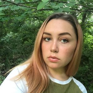 Meet your Posher, April